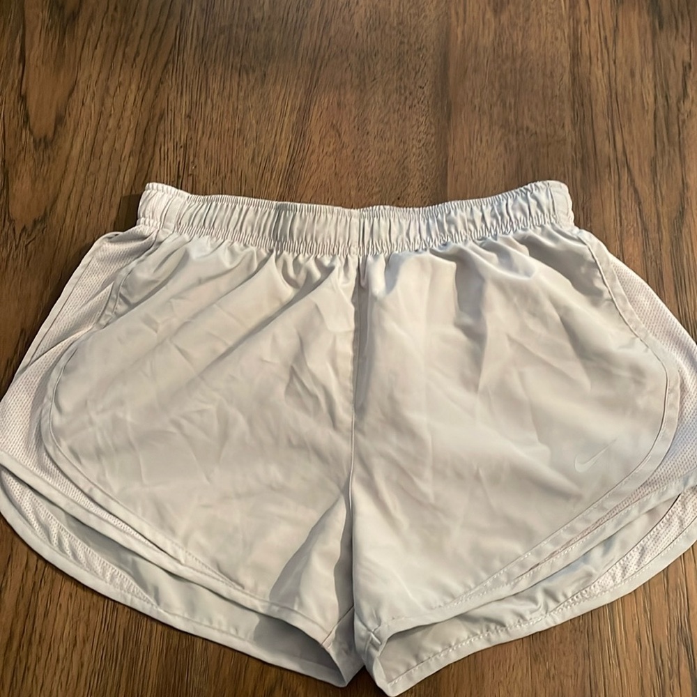 Nike Women’s Tempo Dri-Fit Shorts light gray